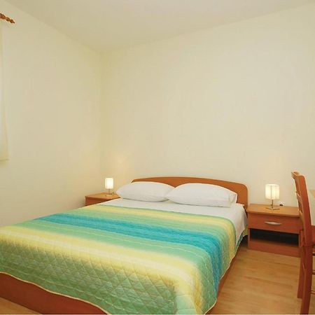 Cozy Apartment In Posedarje With House Sea View Luaran gambar