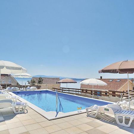 Cozy Apartment In Posedarje With House Sea View Luaran gambar
