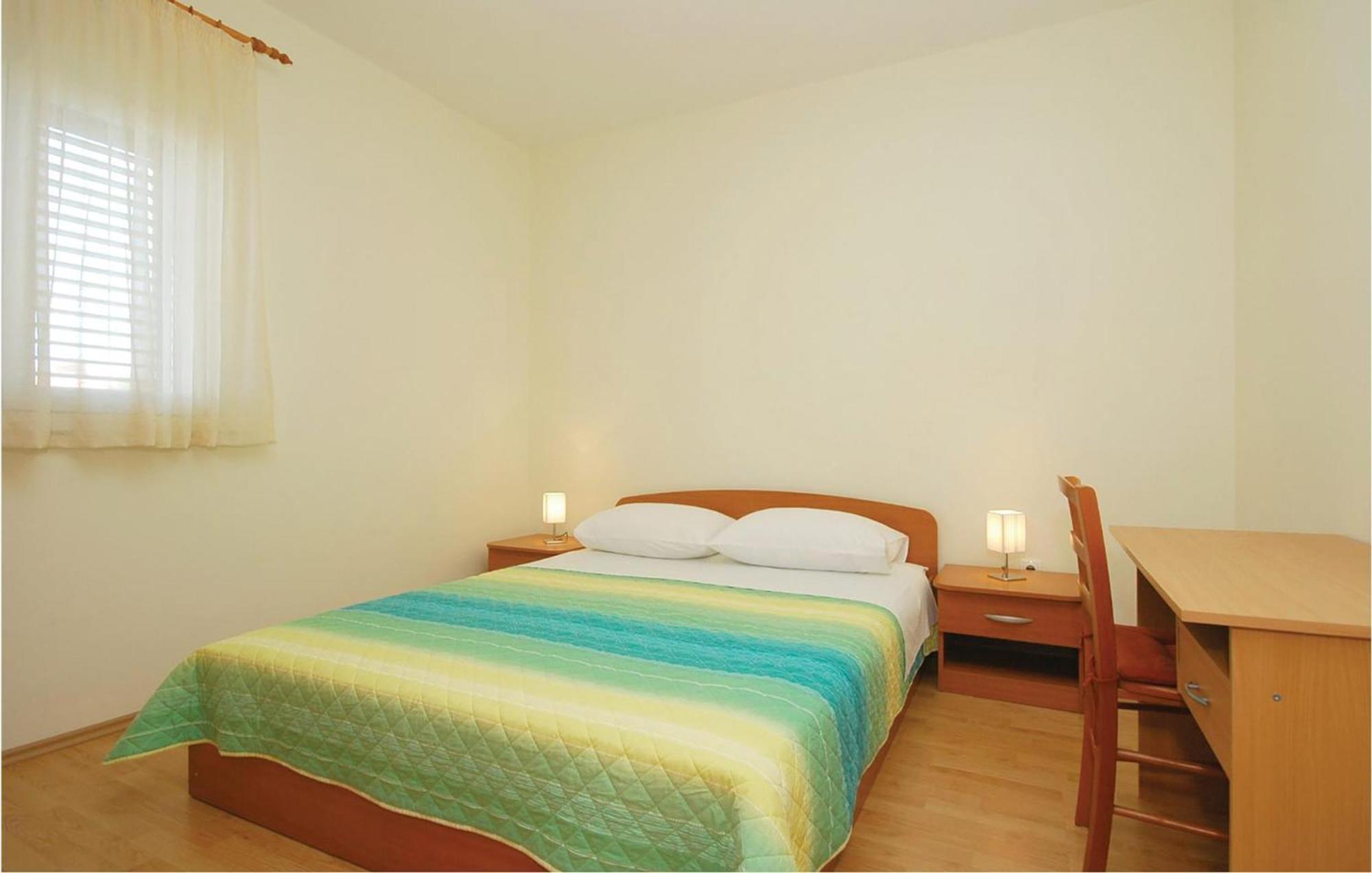 Cozy Apartment In Posedarje With House Sea View Luaran gambar
