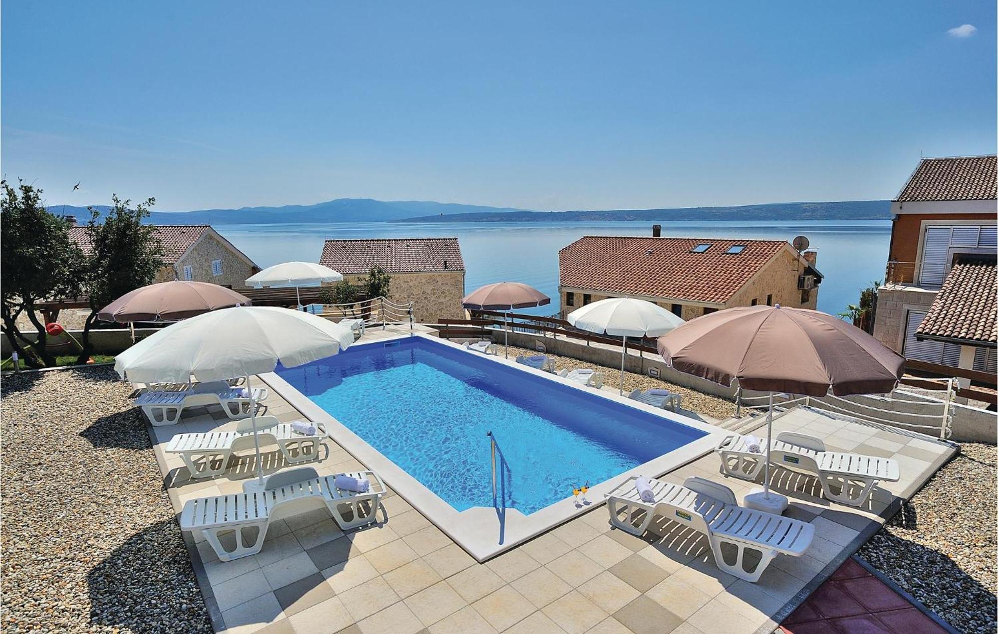 Cozy Apartment In Posedarje With House Sea View Luaran gambar